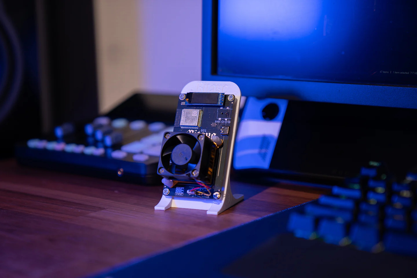 Bitaxe Gamma Lottery Miner + Power Supply Up to 1.2TH/s - Image 2